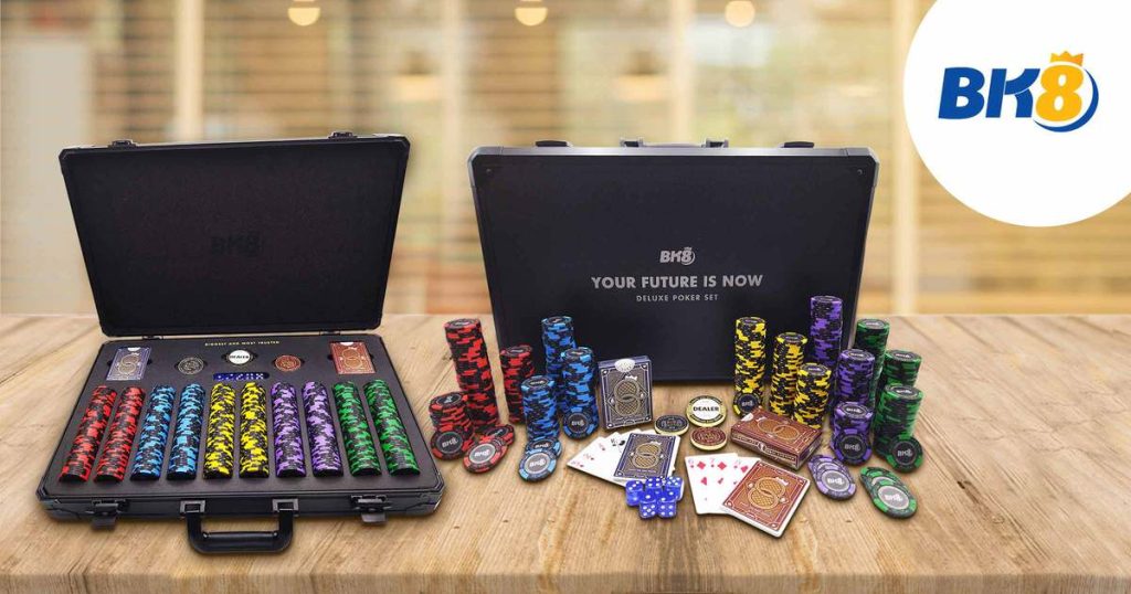 chơi poker tiền thật